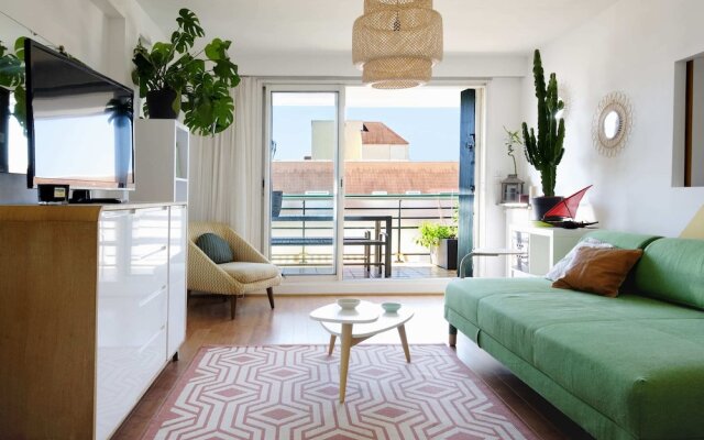 3 Bedrooms Hypercenter Terrace and Parking