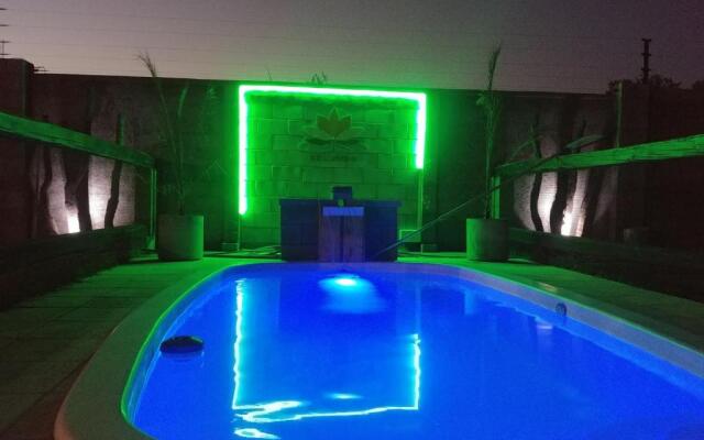 Nelumbo Petit Chalet