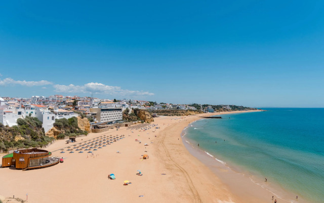 BnB Homes Luxurious Villa With 5 Bedrooms Pool