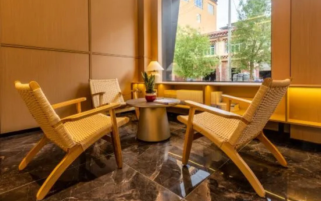 Shangri Boutique Hotel