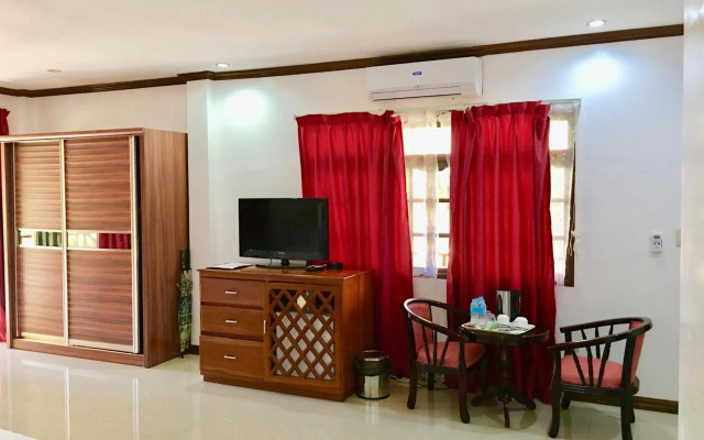 Anda White Beach Resort