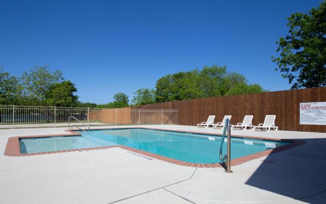 Rio Vida RG 104 in Canyon Lake