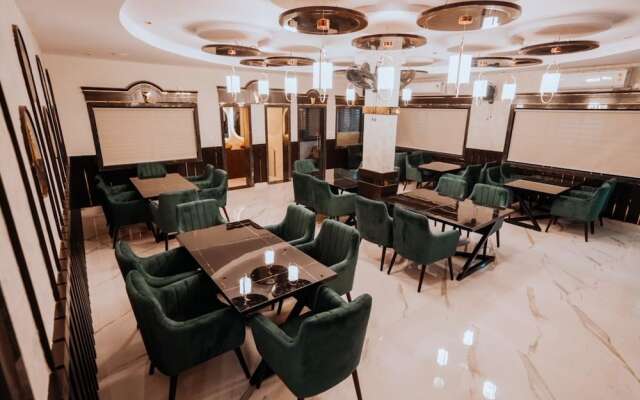 Bajaj's Karwan Inn