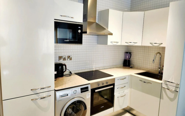 Aspire Suite - Douglas Luxury Apartments
