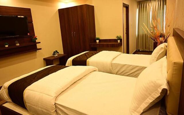 FabHotel Grand Falcon