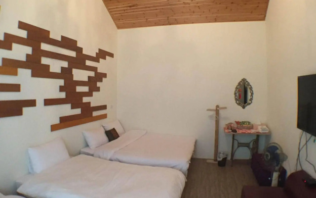 Huei Shiung Hostel