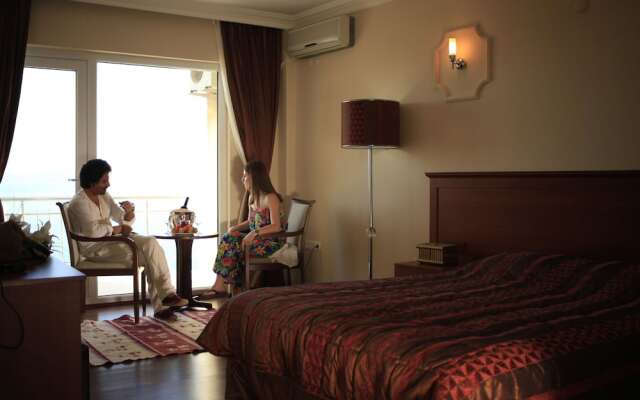 Dogalya Hotel