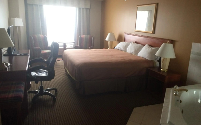 Foxwood Inn & Suites
