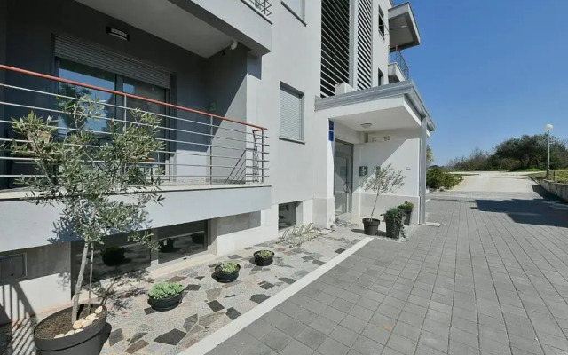 Apart Residence Rudan 1