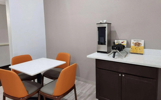 Baymont by Wyndham San Antonio Airport