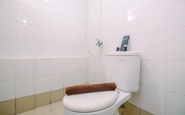 Comfort And Spacious 2Br At Bassura City Apartment