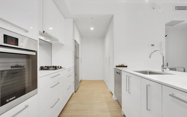 Astra Apartments Arena