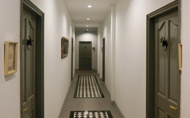 Bloom Boutique Hotel and Cafe