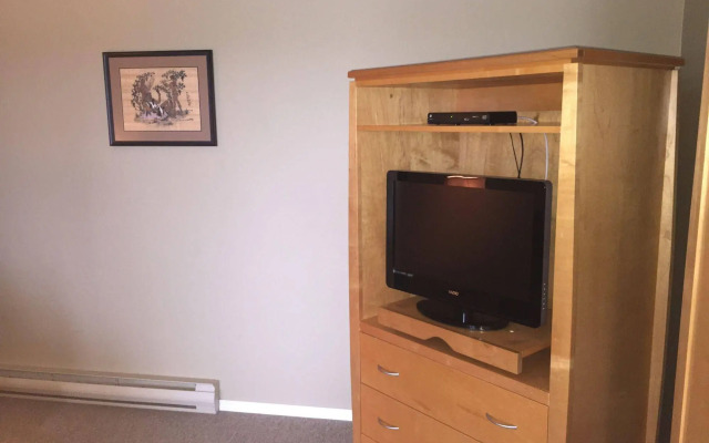 McNeills Inn on the Harbour Front