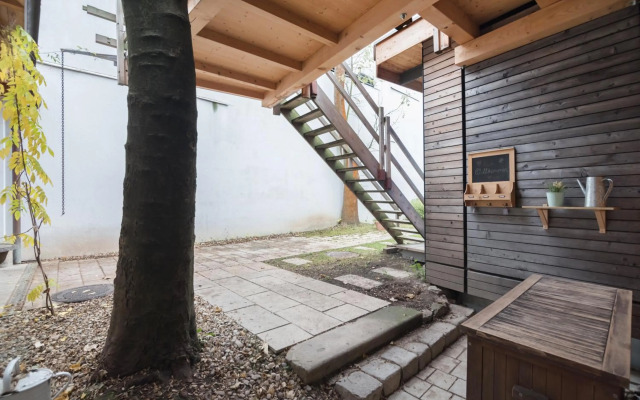 Apartments near metro station