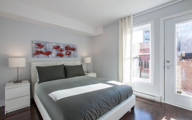 3 bedrooms 2 bathrooms Mont-Royal Apartment by Lux Montreal Vacations Rentals