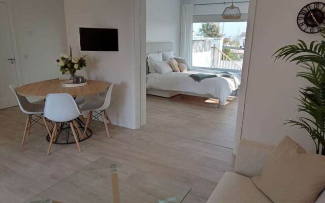 Coastal Apartment With sea Views