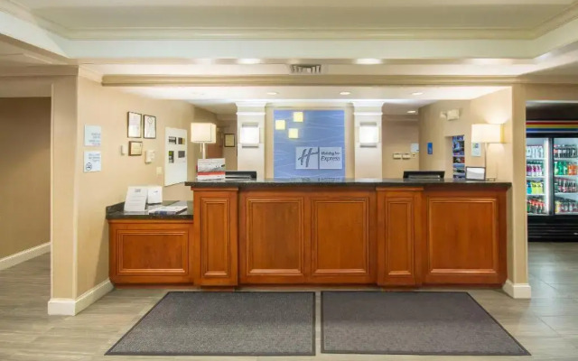 Holiday Inn Express Hotel & Suites Auburn by IHG