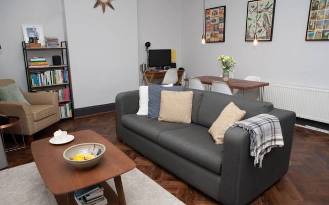 Spacious Victorian Flat in the Heart of Bristol