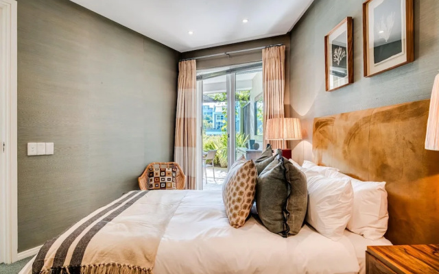 Secure 2bed Apartment in the Marina Carradale 002