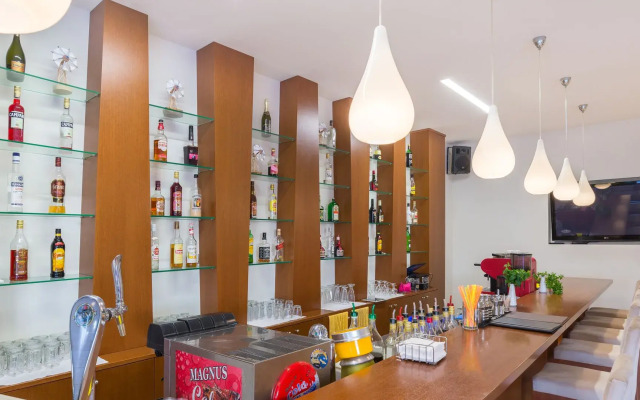 Отель Creta Verano 