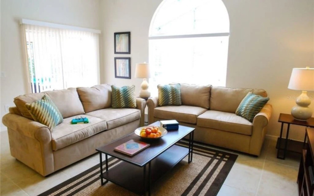 The Shire 2, Davenport, US