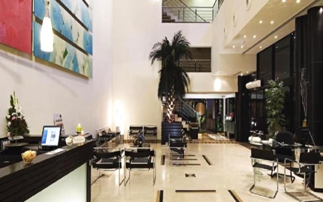 Seasons – An Apartment Hotel