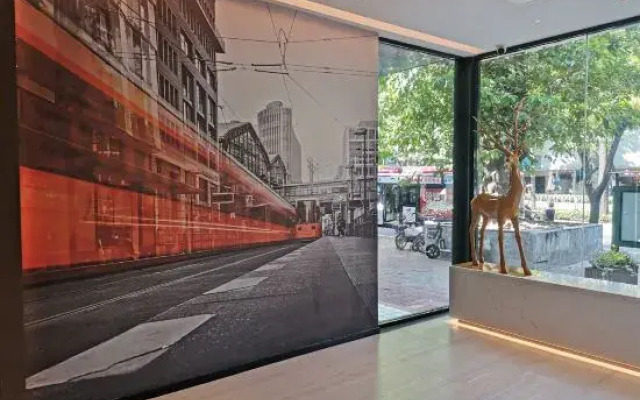 Local Hotels (Guangzhou Jiangnanxi Changgang Road Metro Station)