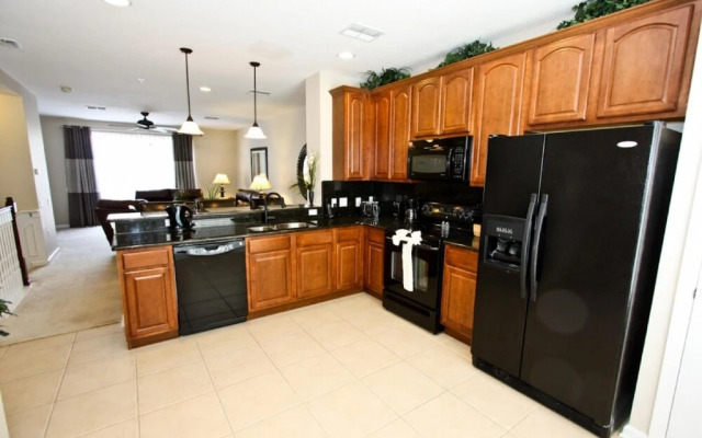 4845 Vista Cay