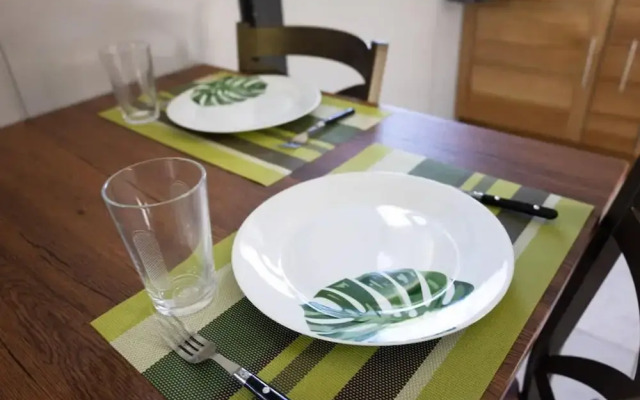 Fare Miri Miri in Moorea-maiao