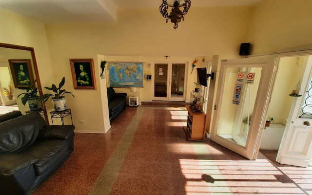 Residencial Metro Republica Santiago