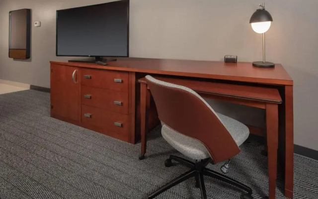 Courtyard by Marriott Frederick