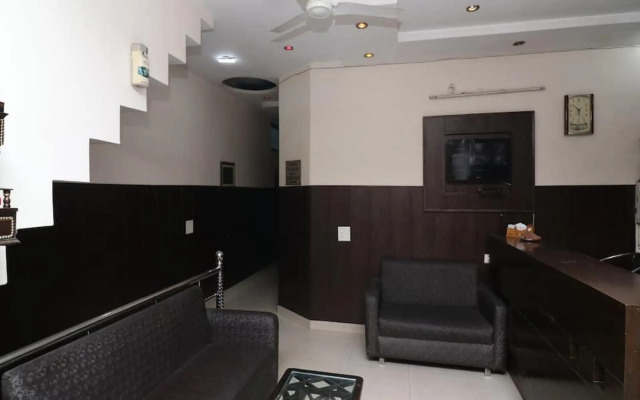 OYO 28329 Hotel The City Park