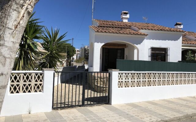 House with 3 Bedrooms in Oliva, with Furnished Terrace - 300 M From the Beach