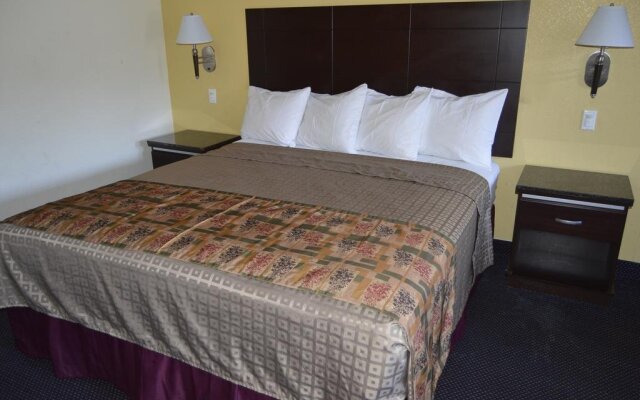 Travel Plaza Inn