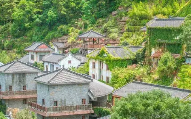 Meizhou Hakka park yisujiayuan Hotel