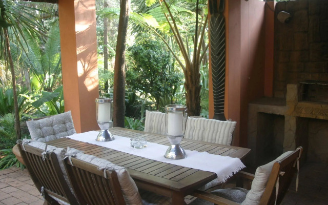 Dinkwe Lodge & Guest House