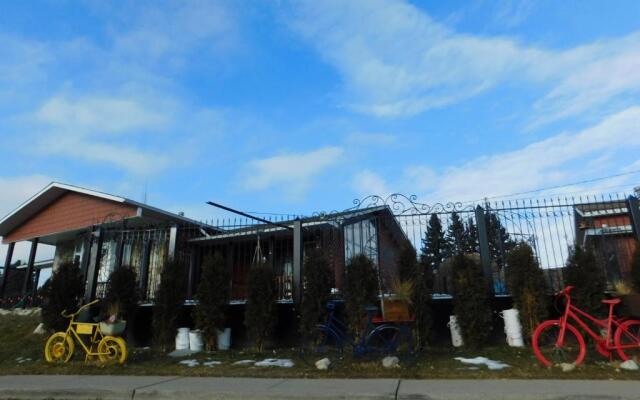 The Calgary Hub hostel style Home