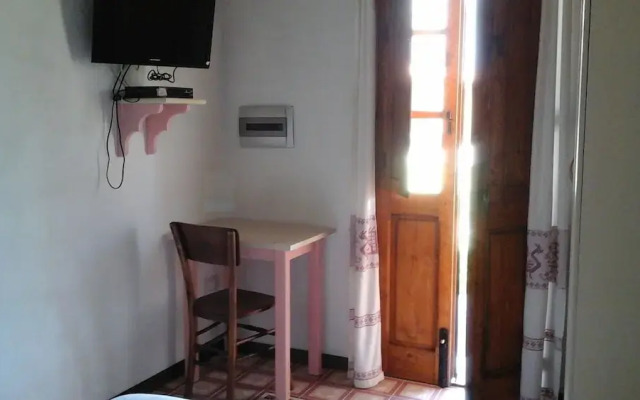 Sa Domu e Crakeras