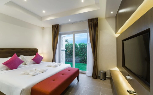 Luxury Pool Villa 608