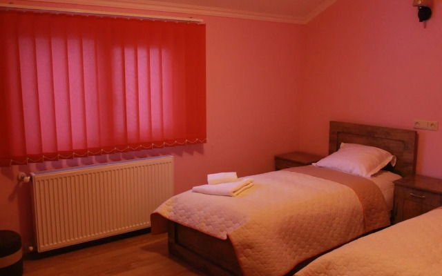 Hotel Shirim
