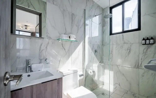 w Brilliant 1BR w Beautiful View in Calle 50