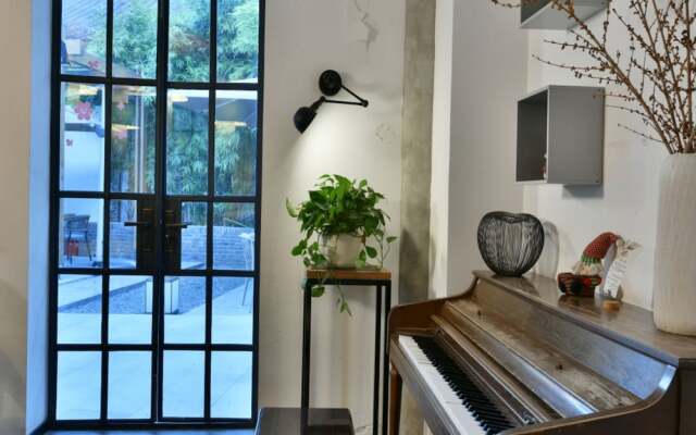 Blossom Hill Inn · Shantang
