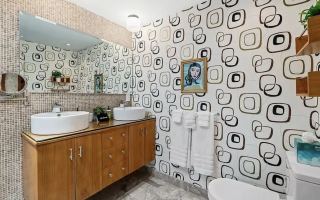 Wilton Manors Stunning Gated Oasis