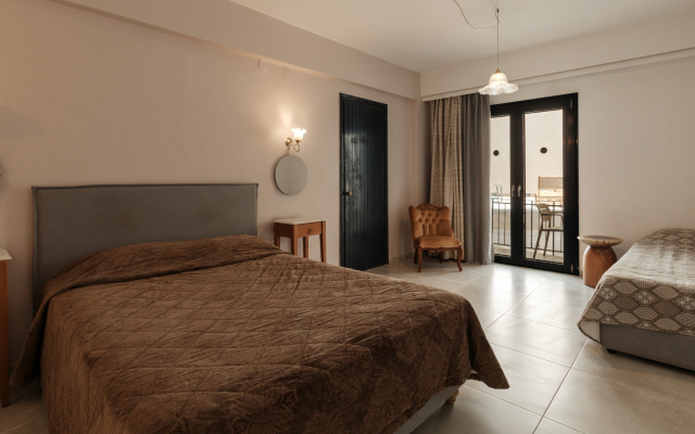 Nami Hotel & Suites
