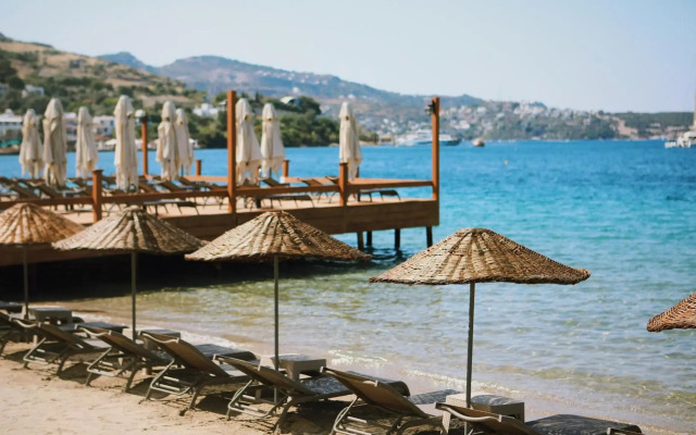 Lavinya Otel