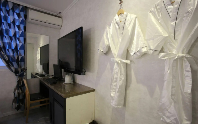 Cello Hotel