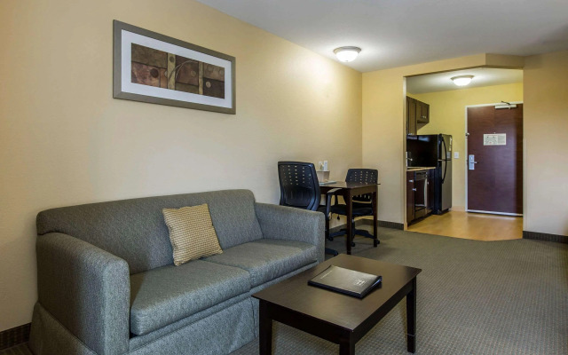 MainStay Suites Jacksonville near Camp Lejeune