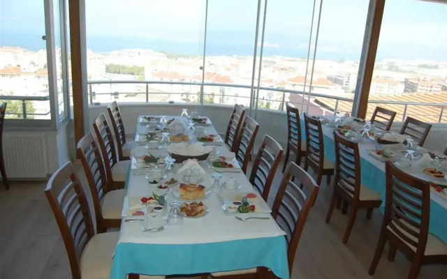 Dort Mevsim Suit Otel