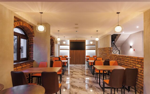 Boutique Hotel 28